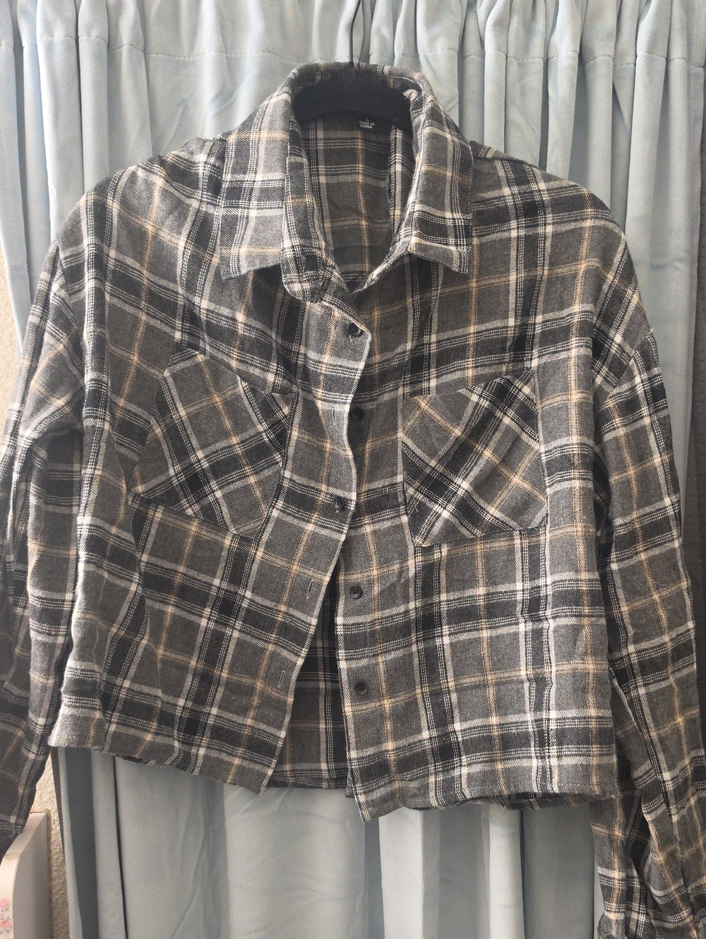 Women's Gray Plaid Button-Up Ahirt